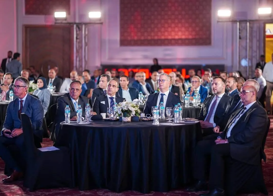 وزير البترول والثروة المعدنية يشارك في احتفال شركة هاليبرتون العالمية وزير البترول والثروة المعدنية يشارك في احتفال شركة هاليبرتون العالمية