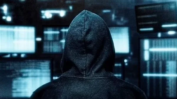 اختراق ضخم يكشف عنه خبراء الأمن السيبراني: تأثر 184 مليون حساب لمستخدمي آبل وجوجل