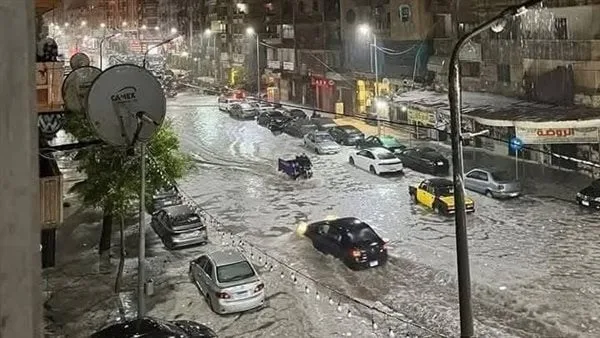 عاجل | «تجربة يوم القيامة».. عاصفة هائلة تحول سماء الإسكندرية إلى مشهد سينمائي رائع