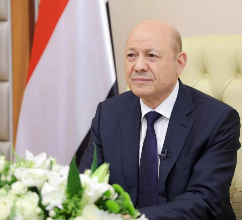 الرئيس اليمني يعبّر عن تقديره لقرار المملكة بتمديد فترة مشروع مسام لإزالة الألغام في اليمن الرئيس اليمني يعبّر عن تقديره لقرار المملكة بتمديد فترة مشروع مسام لإزالة الألغام في اليمن