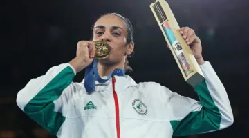الاتحاد العالمي للملاكمة: اختبار إلزامي جديد للمشاركة في البطولات يفرض على إيمان خليف