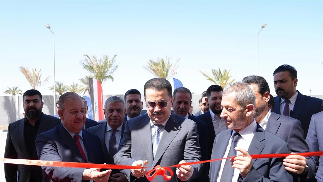 رئيس الوزراء يشهد افتتاح مصانع الشركة العربية المتحدة للصناعات الغذائية المحدودة. رئيس الوزراء يشهد افتتاح مصانع الشركة العربية المتحدة للصناعات الغذائية المحدودة.