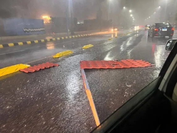 ما الذي يجري في الإسكندرية؟.. وزارة الصحة تعلن حالة الطوارئ بسبب الظروف الجوية.