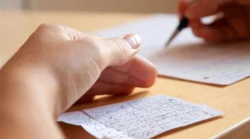 كشف محاولات الغش في اليوم الأول من امتحانات الشهادة الإعدادية بالمنوفية ونقل طالبة إلى المستشفى
