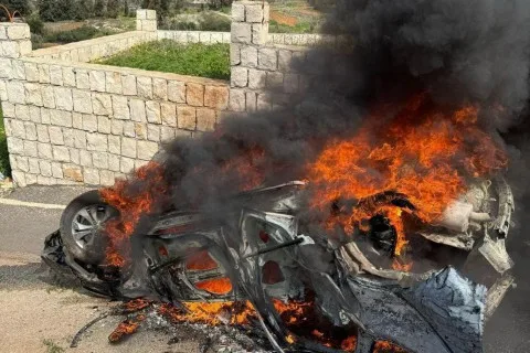شهيد نتيجة غارة إسرائيلية على بلدة دير الزهراني في جنوب لبنان، والجيش الاحتلال يعلن عن تصفية عنصر من “حزب الله” شهيد نتيجة غارة إسرائيلية على بلدة دير الزهراني في جنوب لبنان، والجيش الاحتلال يعلن عن تصفية عنصر من “حزب الله”
