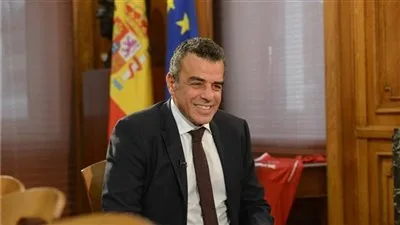 “امتنان للأسطورة”.. خالد مرتجي، عضو مجلس إدارة الأهلي، يوجه كلمة لمعلول بعد مغادرته. “امتنان للأسطورة”.. خالد مرتجي، عضو مجلس إدارة الأهلي، يوجه كلمة لمعلول بعد مغادرته.