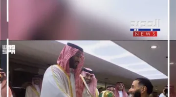 الأمير محمد بن سلمان يقدم التهاني لبنزيما (فيديو)