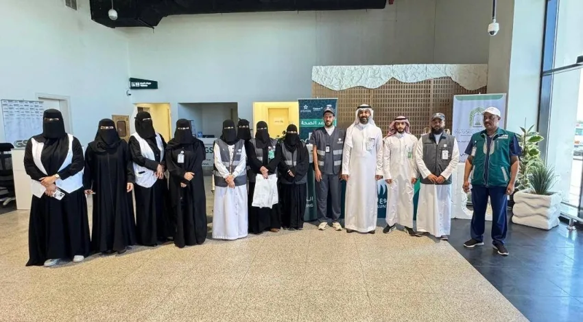 مدير فرع وزارة الصحة بالطائف يزور المطار للاطلاع على الخدمات الصحية ويستقبل حجاج الولايات المتحدة مدير فرع وزارة الصحة بالطائف يزور المطار للاطلاع على الخدمات الصحية ويستقبل حجاج الولايات المتحدة