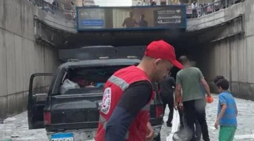 فرق الطوارئ تُنقذ 34 فردًا محاصرين في سياراتهم بالإسكندرية بسبب السيول