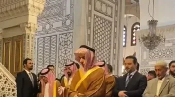 وزير الخارجية السعودي يؤدي الصلاة في المسجد الأموي بدمشق (فيديو)