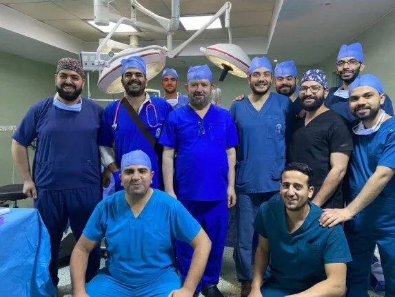 فريق طبي في مستشفى بنها للأطفال يتمكن من إزالة بطارية عالقة في مريء طفل فريق طبي في مستشفى بنها للأطفال يتمكن من إزالة بطارية عالقة في مريء طفل