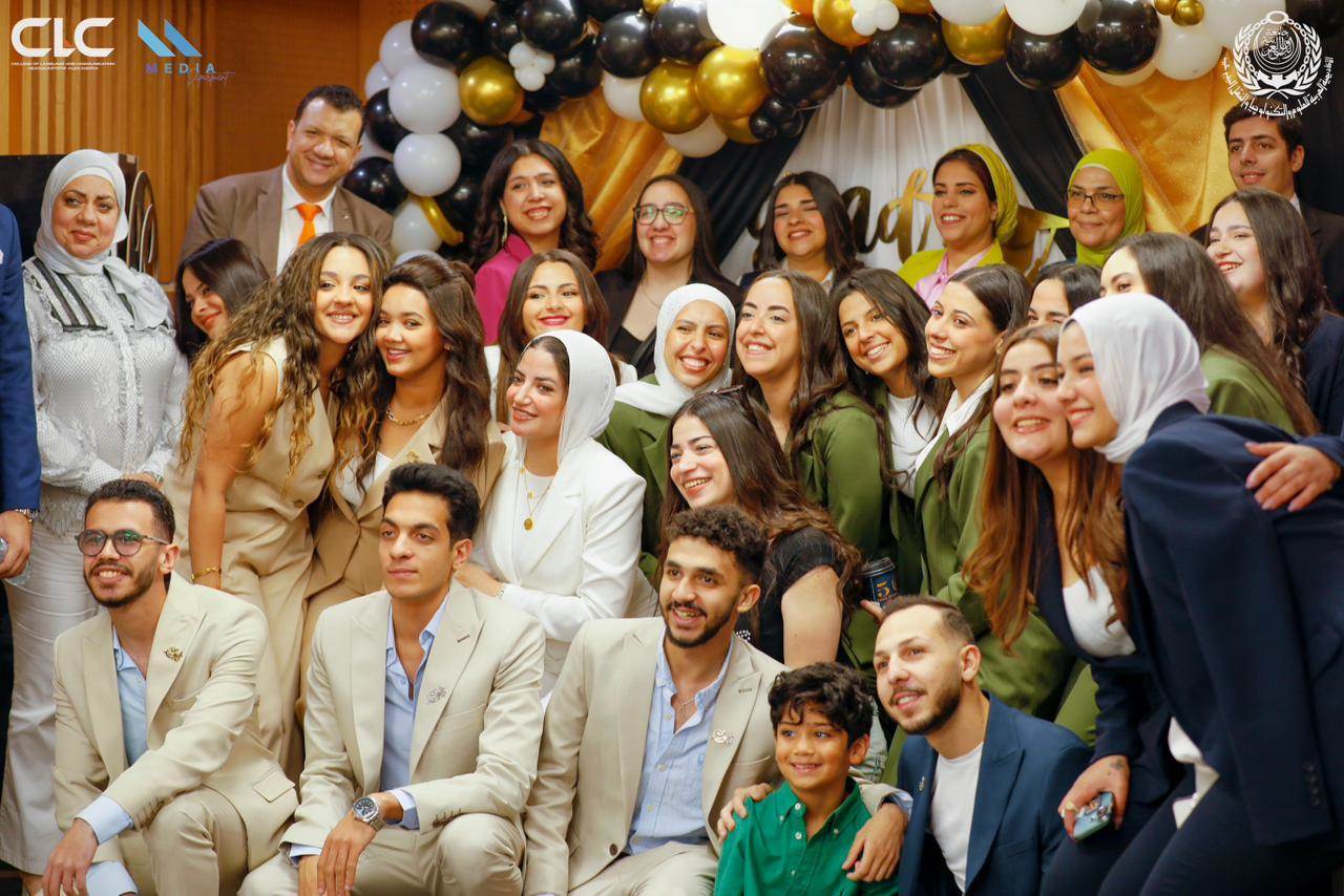 مناقشة مشروعات تخرج طلاب دفعة 2025، وجاء الحدث هذا العام تحت شعار " الإعلام من أجل غد مستدام"،