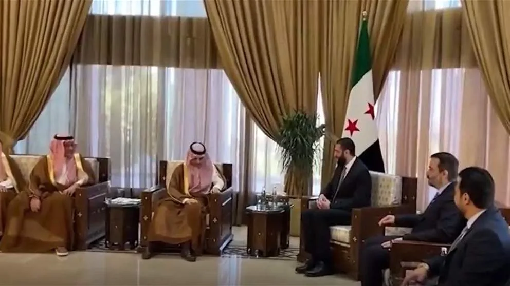 الوفد السعودي يزور الرئيس السوري أحمد الشرع (فيديو) الوفد السعودي يزور الرئيس السوري أحمد الشرع (فيديو)