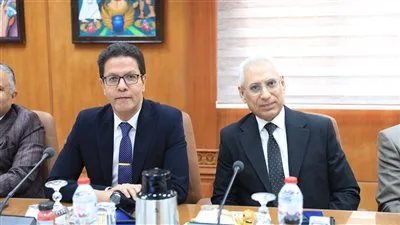 رئيس جامعة المنيا يشارك في اجتماع مجلس الجامعات الأعلى رئيس جامعة المنيا يشارك في اجتماع مجلس الجامعات الأعلى