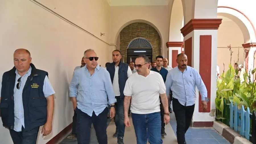 محافظ أسيوط ووزير الري يزوران مشاريع تنظيف ترعة المعنا وكوبري السنط ومخرج الترعة الإبراهيمية محافظ أسيوط ووزير الري يزوران مشاريع تنظيف ترعة المعنا وكوبري السنط ومخرج الترعة الإبراهيمية