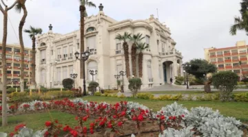 جامعة عين شمس تشرح تفاصيل حادث سقوط طالبة من “كلية البنات” من الدرج