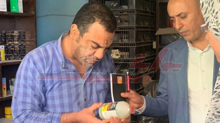 التموين يكتشف مبيدات زراعية غير صالحة للاستخدام في كفر الشيخ التموين يكتشف مبيدات زراعية غير صالحة للاستخدام في كفر الشيخ