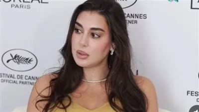 ياسمين صبري تتناول موضوع الحسد وتكشف عن طرقها لحماية نفسها منه.