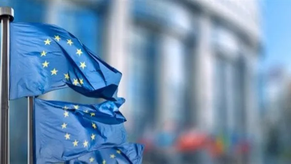 المفوضية الأوروبية تلوح برد فعل بعد رفع الولايات المتحدة للرسوم الجمركية على الحديد. المفوضية الأوروبية تلوح برد فعل بعد رفع الولايات المتحدة للرسوم الجمركية على الحديد.