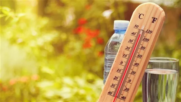 الأرصاد الجوية تنبه من أمطار رعدية حتى الغد.. وتشرح أسباب تساقط الثلوج الأرصاد الجوية تنبه من أمطار رعدية حتى الغد.. وتشرح أسباب تساقط الثلوج