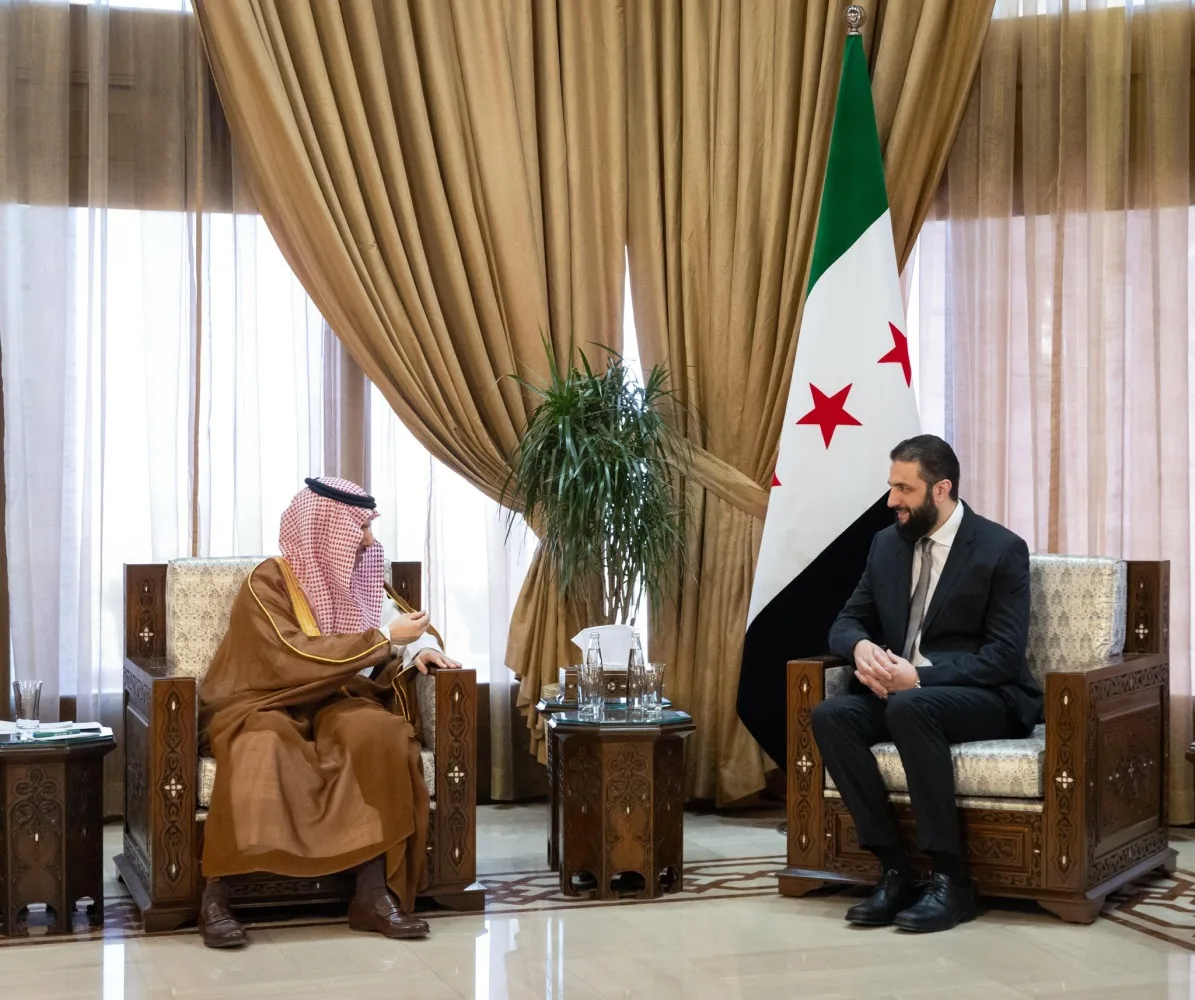 سوريا والسعودية تتباحثان حول علاقاتهما الثنائية ووسائل تعزيز الأمن والاستقرار في المنطقة سوريا والسعودية تتباحثان حول علاقاتهما الثنائية ووسائل تعزيز الأمن والاستقرار في المنطقة
