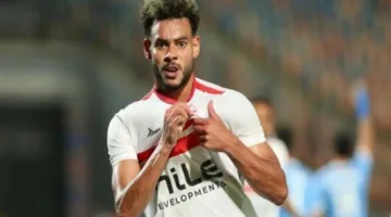نقل لاعب الزمالك نبيل عماد دونجا إلى المستشفى إثر إصابته خلال مباراة فاركو.