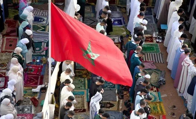 إلغاء الأضحية في المغرب: الشرطة تقوم بمداهمة المنازل وت confiscate الأضاحي بناءً على قرار الملك – تفاصيل القصة كاملة إلغاء الأضحية في المغرب: الشرطة تقوم بمداهمة المنازل وت confiscate الأضاحي بناءً على قرار الملك – تفاصيل القصة كاملة