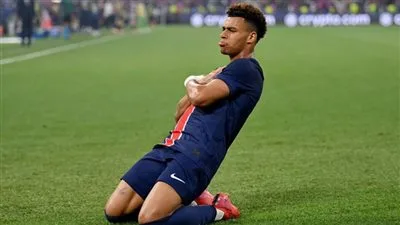 باريس سان جيرمان يتوج بلقب دوري أبطال أوروبا لأول مرة بتفوقه بخماسية على إنتر ميلان باريس سان جيرمان يتوج بلقب دوري أبطال أوروبا لأول مرة بتفوقه بخماسية على إنتر ميلان