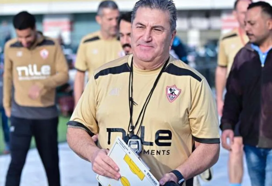 الغندور: بيسير لا يرى سوى 14 لاعبا يصلحون للمشاركة في الزمالك