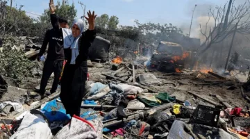 استشهاد 35 فلسطينيًا جراء قصف إسرائيلي على مخيمات النازحين غرب خان يونس