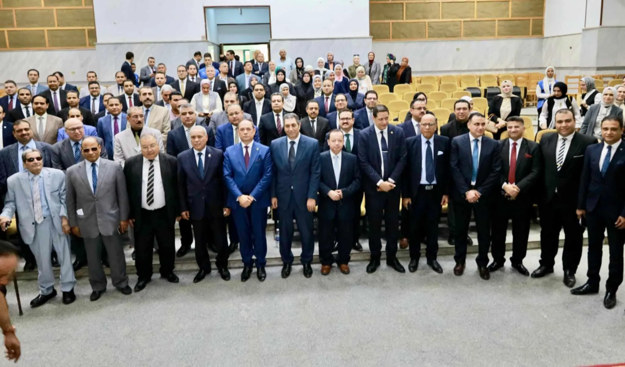 رئيس هيئة النيابة الإدارية يشارك في افتتاح المقر الجديد للهيئة في مدينة ساقلتة بسوهاج