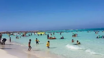 مرسى مطروح: بدء قبول الطلبات للحصول على تراخيص الشماسي على الشواطئ لصيف 2025
