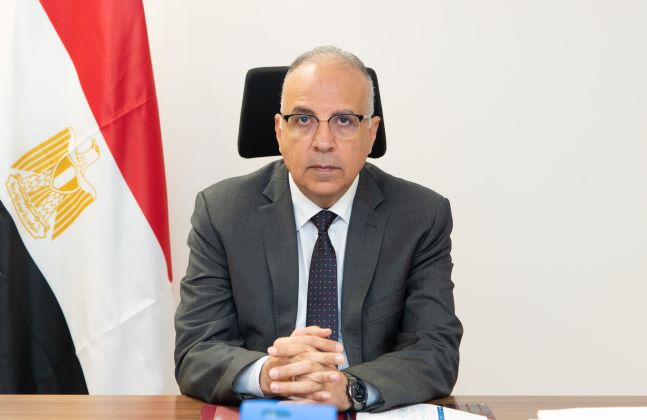 محافظ الغربية يستقبل وزير الري.. ويؤكد: نعمل على رفع كفاءة الترع وتحسين إدارة الموارد