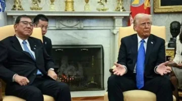رئيس وزراء اليابان: تواصلت هاتفياً مع ترامب للاتفاق على محادثات مثمرة حول الرسوم الجمركية.