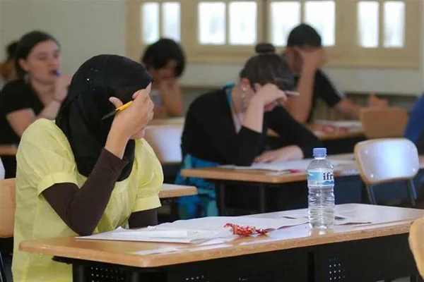 الثانويات تصدر توجيهات بشأن إجراء امتحانات نهاية السنة للصفين الأول والثاني. الثانويات تصدر توجيهات بشأن إجراء امتحانات نهاية السنة للصفين الأول والثاني.