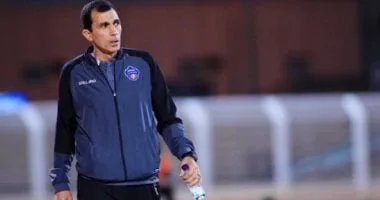 أسامة نبيه يحذر لاعبي منتخب الشباب من التواصل مع الوكلاء