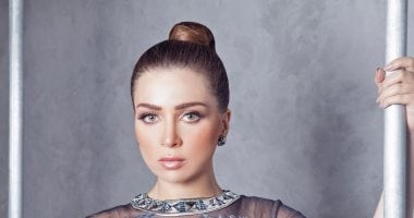 من تفاعل لابتعاد لرد على الجمهور.. قصة مى عز الدين على السوشيال ميديا