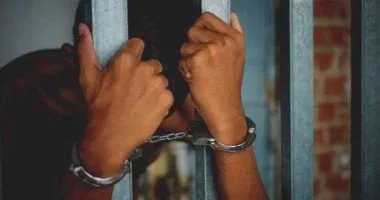 بتعملي سحر.. ضبط شاب شرع في قتل شقيقته بعد ضربها بعصا في القناطر الخيرية