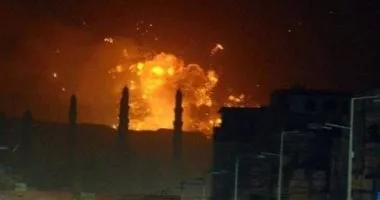 مقاتلات إسرائيلية تُسقط نحو 50 قذيفة على ميناء الحديدة اليمني