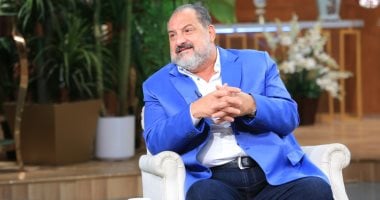 خالد الصاوي والد سلمي أبو ضيف في فيلم "ليه تعيشها لوحدك"