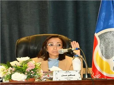 تحقيق سريع في خطأ ترجمة امتحان اللغات بالبحيرة.. والمحافظ يؤكد: لن نتساهل في حقوق الطلاب تحقيق سريع في خطأ ترجمة امتحان اللغات بالبحيرة.. والمحافظ يؤكد: لن نتساهل في حقوق الطلاب