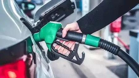 متحدث النفط يطمئن المتأثرين بالبنزين المقلد بعد 10 مايو: سنستمر في إجراءات الفحص نفسها.