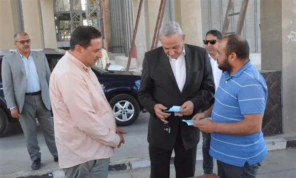 محافظ الغربية يزور مواقع تخزين القمح في طنطا ويحث على تسهيل إجراءات الاستلام ومساندة المزارعين محافظ الغربية يزور مواقع تخزين القمح في طنطا ويحث على تسهيل إجراءات الاستلام ومساندة المزارعين