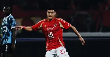 مصطفى العش يقترب من المشاركة أساسيا مع الأهلى أمام المصرى