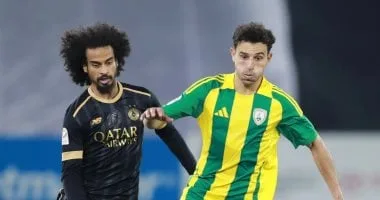 الأهلى يدرس التفاوض مع الوكرة القطرى لشراء حمدى فتحى بشكل نهائى