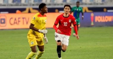 محمد عبد الله يغادر معسكر منتخب الشباب قبل أيام من مواجهة تنزانيا