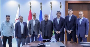 أبو ريدة يرحب بوفد لجنة الحكام الإماراتيين