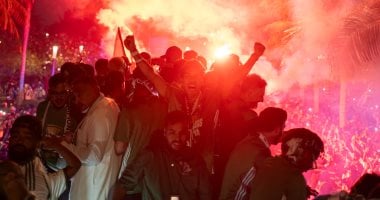 احتفالات أهلي جدة تجوب شوارع جدة بعد تحقيق لقب دوري أبطال آسيا.. صور