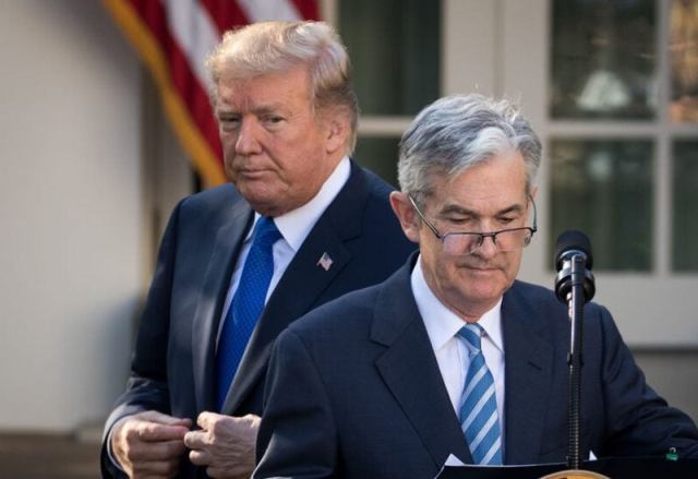 ترامب يتراجع عن تهديده بإقالة رئيس الفيدرالي الأمريكي