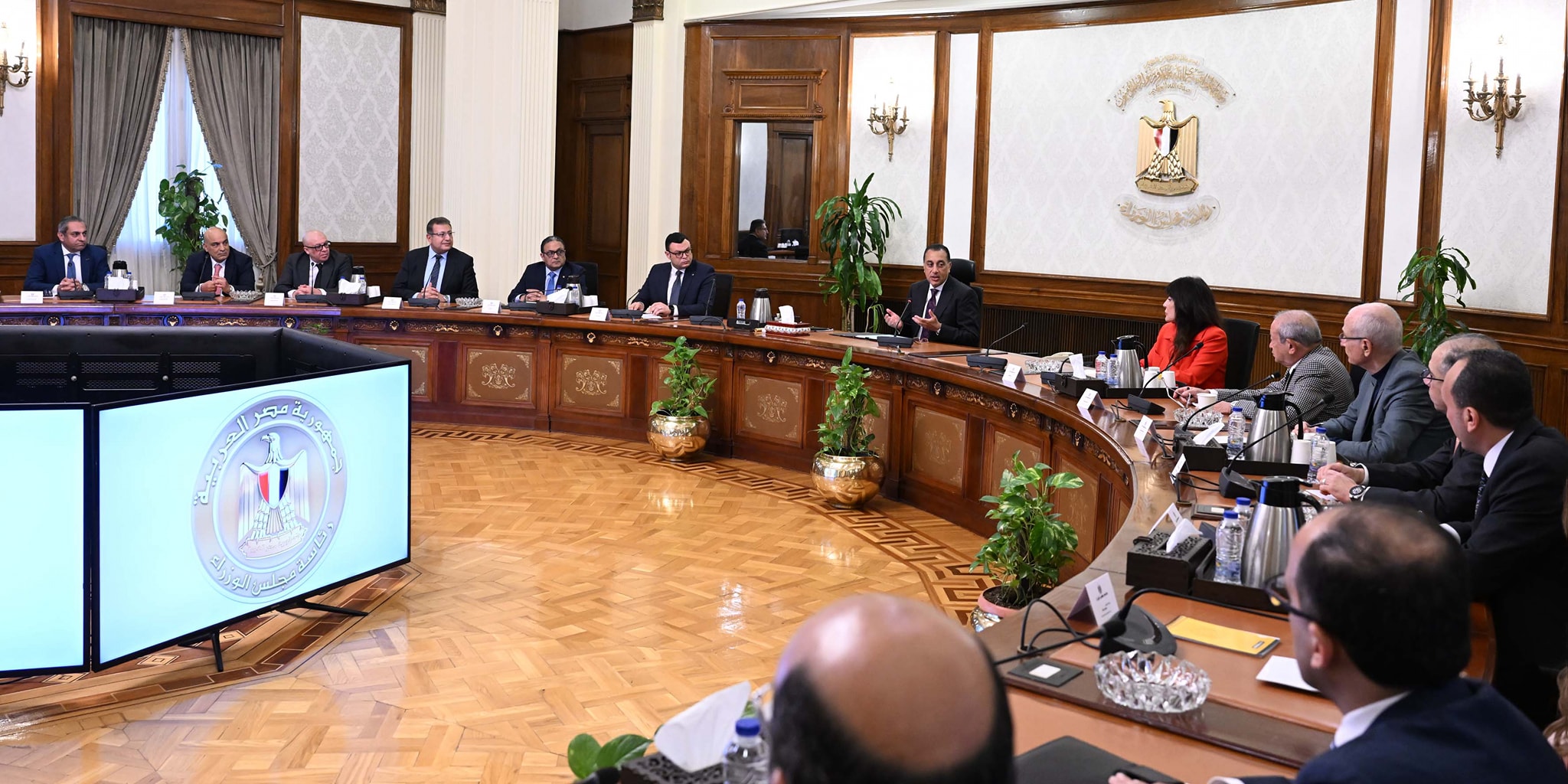 رئيس الوزراء: نعمل مع الوزارات المعنية على تسهيل إجراءات التسجيل العقاري للوحدات السكنية